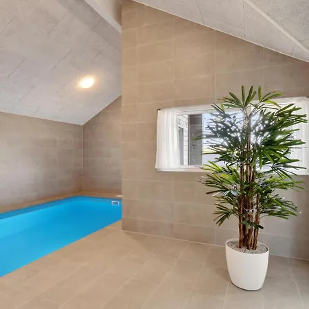 Nyaraló In With Sauna *