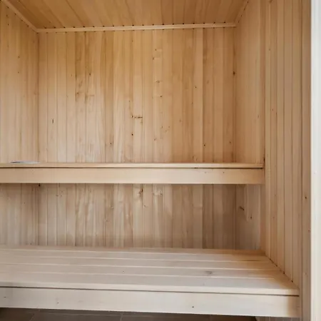 In With Sauna